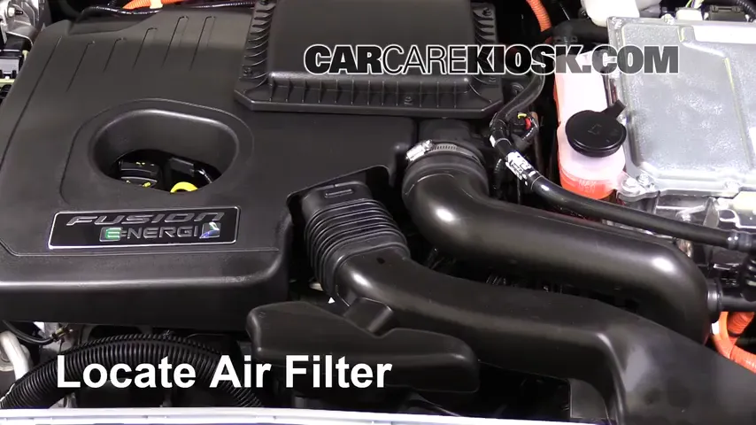 2017 Ford Fusion Energi Titanium 2.0L 4 Cyl. Filtre à air (moteur) Changement